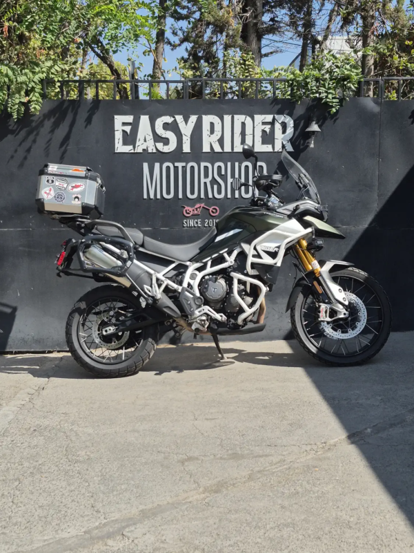 Triumph Tiger 900 Rally usada 2022 verde – vista lateral derecha – Easy Rider Motorshop Santiago