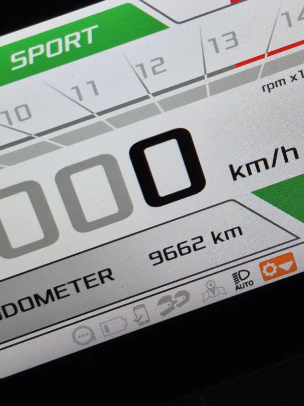 odómetro RSV4 FACTORY usada Santiago 9.662 km verificados
