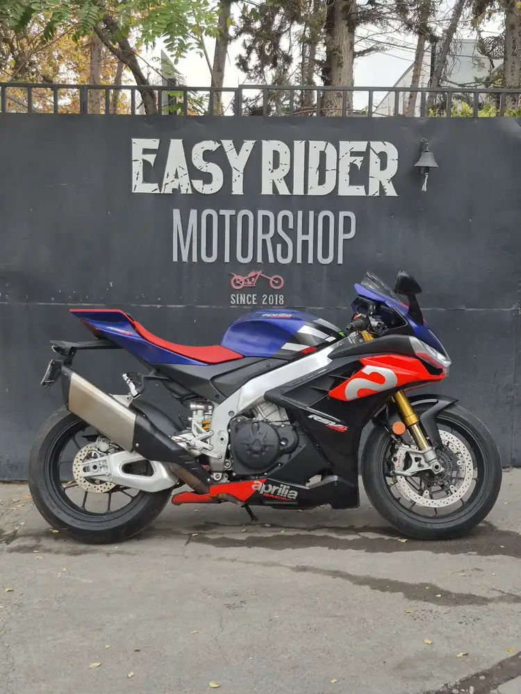 RSV4 FACTORY usada Santiago perfil lateral Easy Rider Motorshop