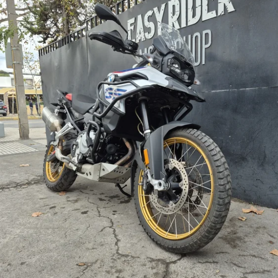 F850 GS I usada Santiago frontal tres cuartos