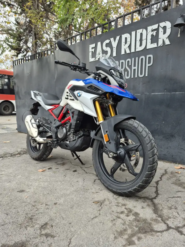 G310 GS usada Santiago frontal tres cuartos