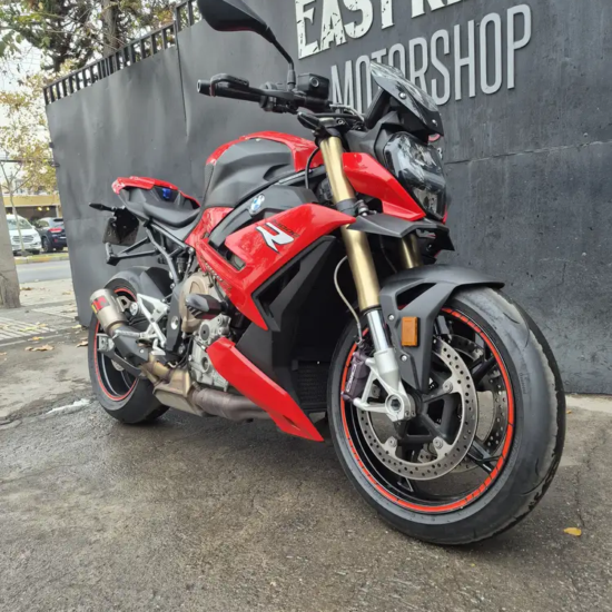 S 1000R usada Santiago frontal tres cuartos