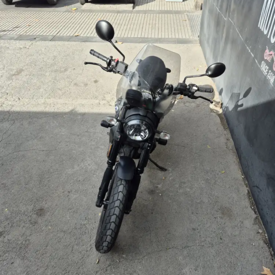 SCRAMBLER 800 DARK usada Santiago vista frontal