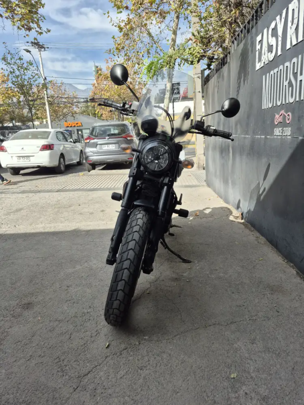 SCRAMBLER 800 DARK usada Santiago vista frontal