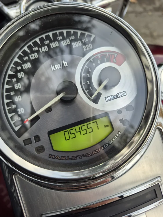 odómetro FLHRC ROAD KING CLASSIC 1690CC usada Santiago 54.557 km verificados