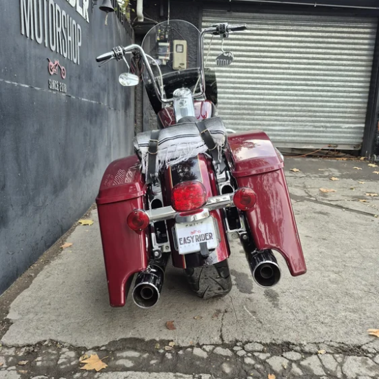 FLHRC ROAD KING CLASSIC 1690CC usada Santiago vista trasera