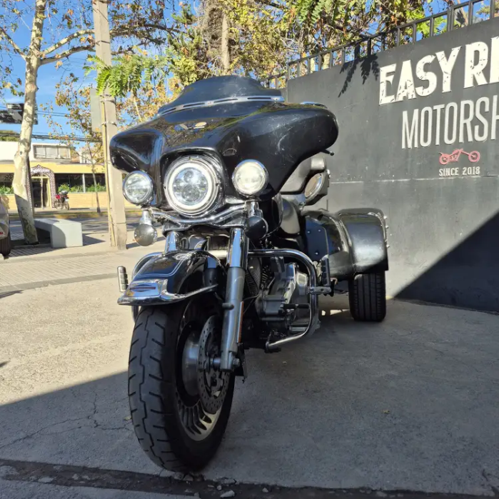 FLHT ELECTRA GLIDE 1584 CC usada Santiago vista frontal