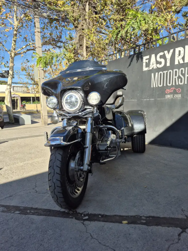 FLHT ELECTRA GLIDE 1584 CC usada Santiago vista frontal