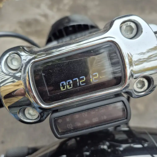 odómetro FXBR BREAKOUT 1745CC usada Santiago 7.211 km verificados
