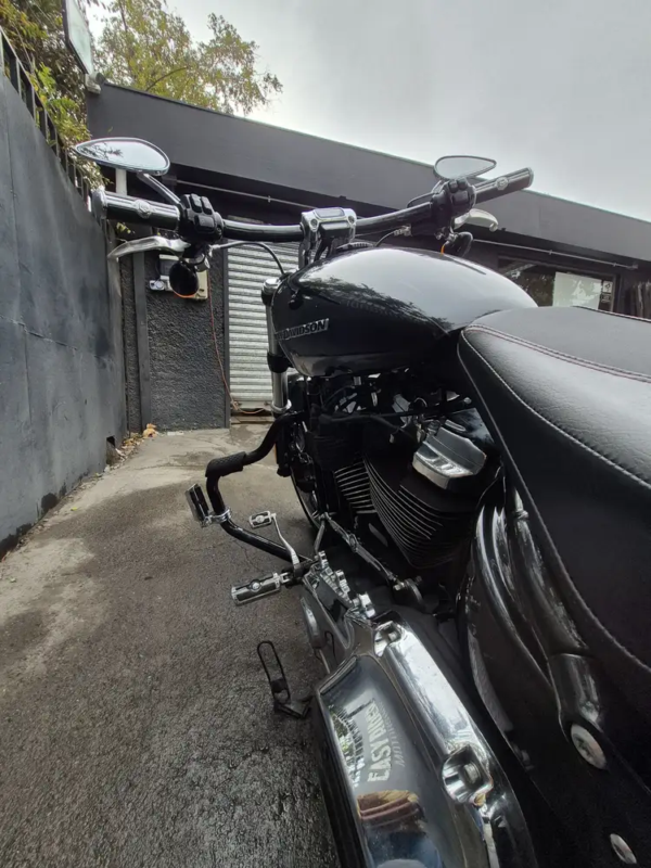 FXBR BREAKOUT 1745CC usada Santiago perfil lateral Easy Rider Motorshop