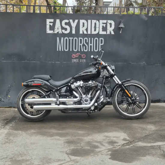 FXBR BREAKOUT 1745CC usada Santiago perfil lateral Easy Rider Motorshop