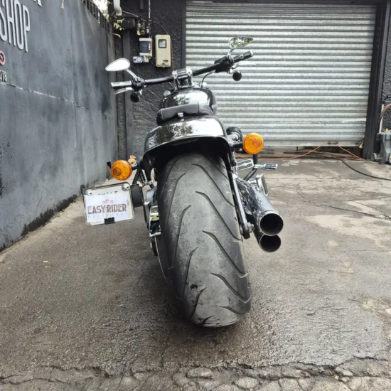 FXBR BREAKOUT 1745CC usada Santiago vista trasera