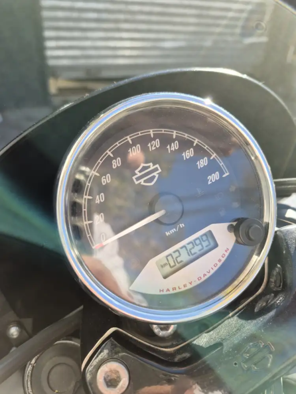 odómetro STREET XG 750 749CC usada Santiago 27.299 km verificados