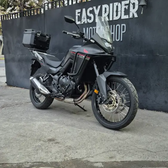 XL 750 usada Santiago frontal tres cuartos