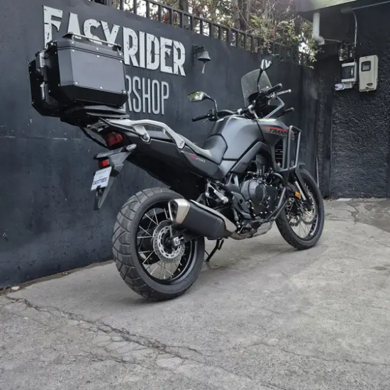 XL 750 usada Santiago vista trasera
