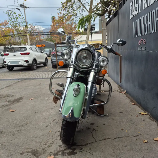 CHIEF VINTAGE 1811CC usada Santiago vista frontal