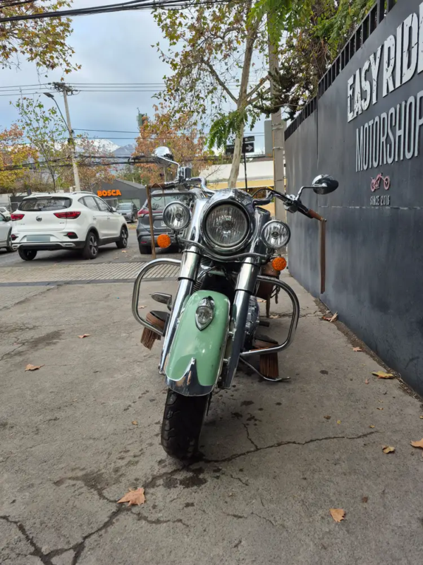 CHIEF VINTAGE 1811CC usada Santiago vista frontal