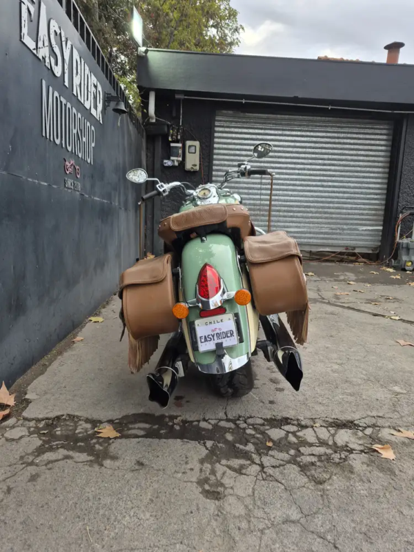 CHIEF VINTAGE 1811CC usada Santiago vista trasera
