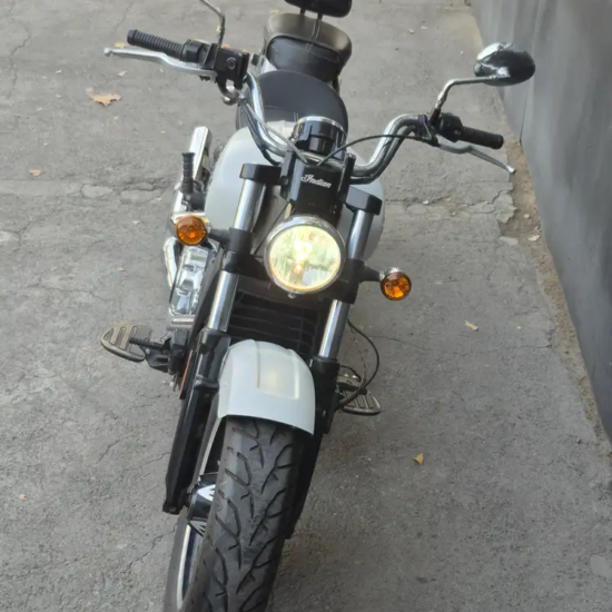 SCOUT 1200CC usada Santiago vista frontal