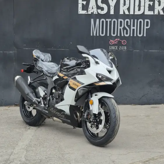 NINJA ZX-6R usada Santiago frontal tres cuartos