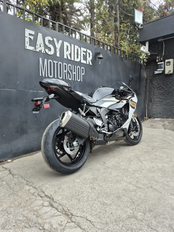 NINJA ZX-6R usada Santiago vista trasera