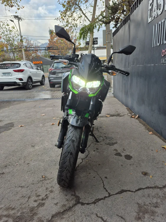 Z 400 usada Santiago vista frontal