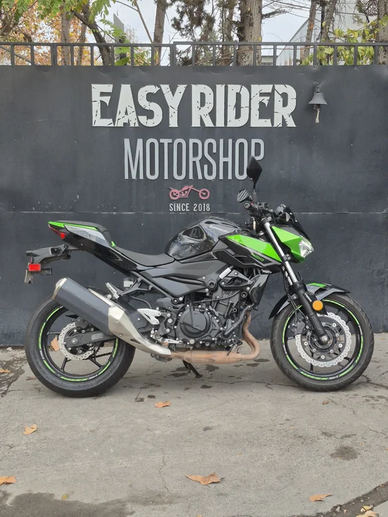 Z 400 usada Santiago perfil lateral Easy Rider Motorshop