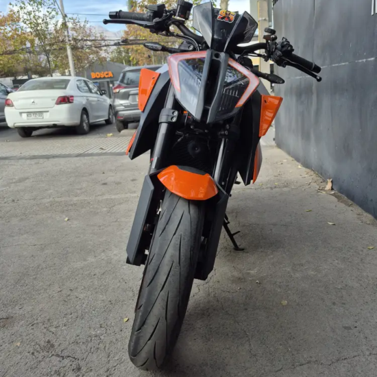 1290 SUPERDUKE 1301CC usada Santiago vista frontal