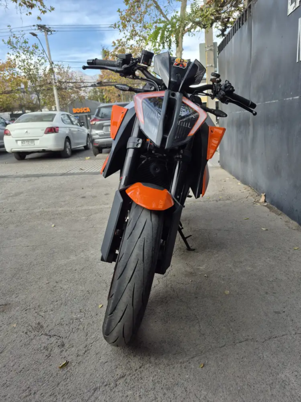 1290 SUPERDUKE 1301CC usada Santiago vista frontal
