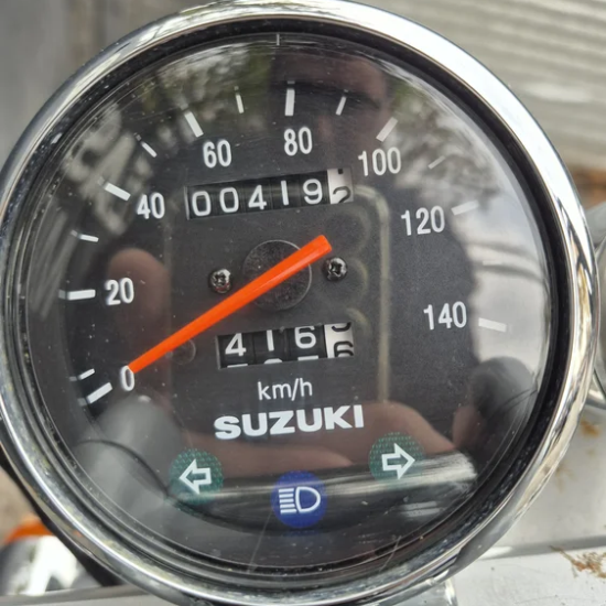 odómetro GZ150 usada Santiago 400 km verificados