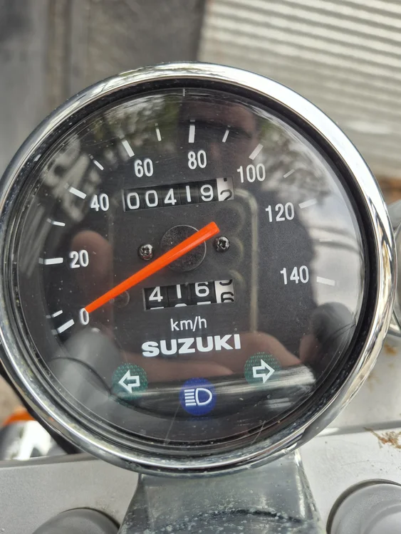 odómetro GZ150 usada Santiago 400 km verificados