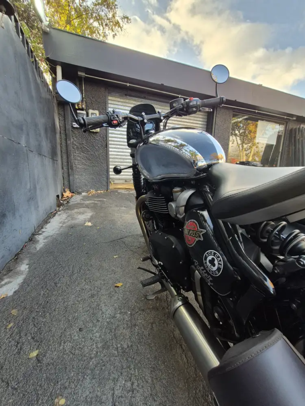 Bobber usada Santiago vista trasera