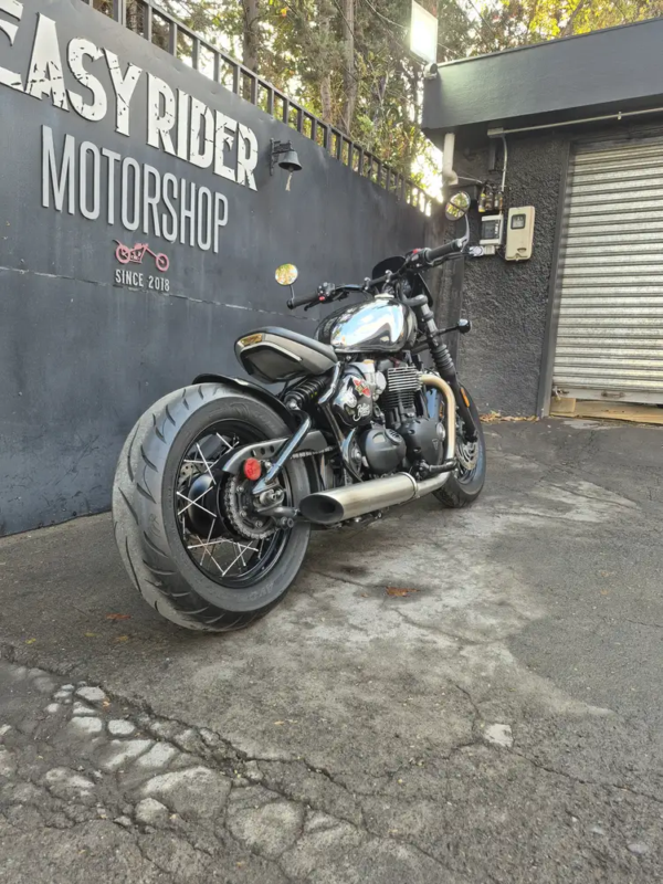 Bobber usada Santiago vista trasera
