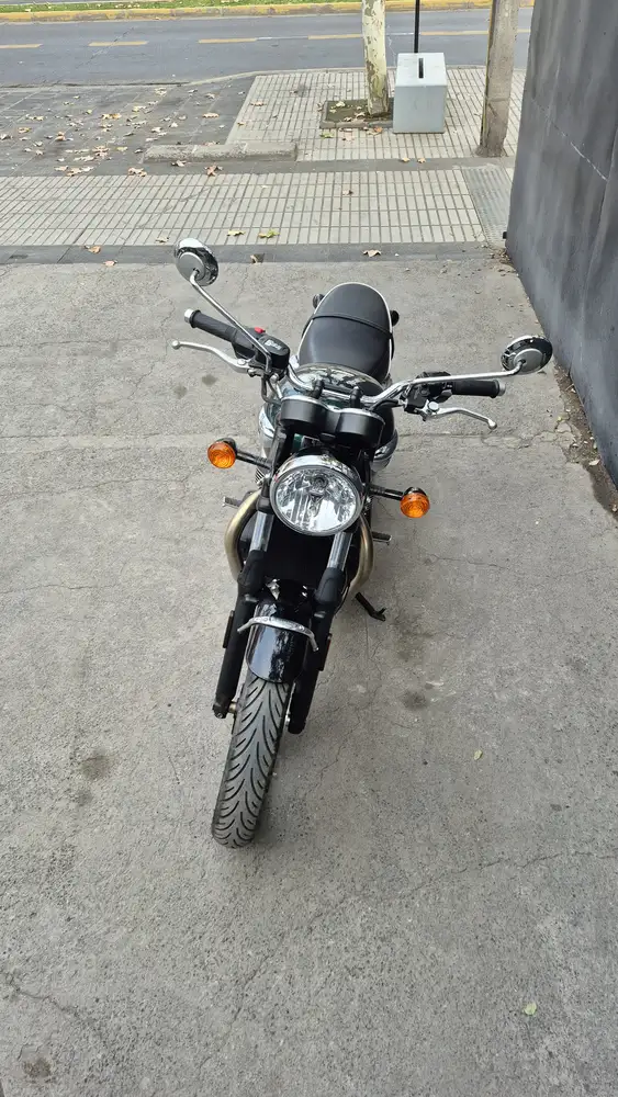 BONNEVILLE T100 900CC usada Santiago vista frontal
