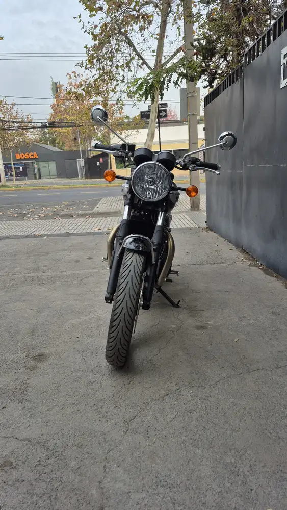 BONNEVILLE T100 900CC usada Santiago vista frontal