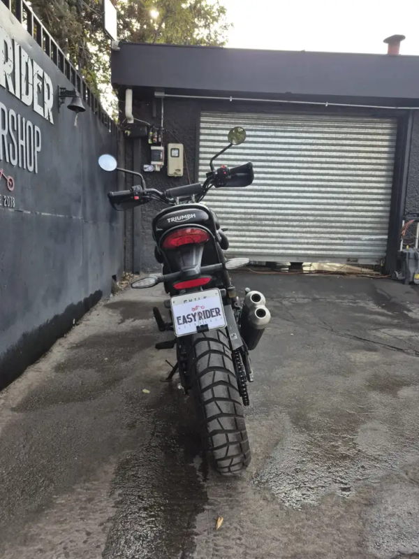 SCRAMBLER 400 usada Santiago vista trasera