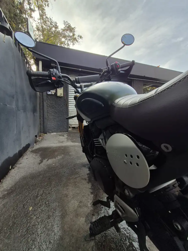 SCRAMBLER 400 usada Santiago vista trasera
