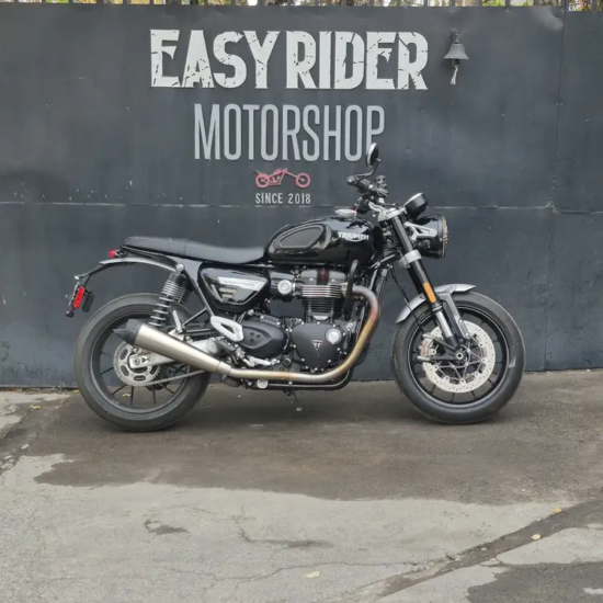 SPEED TWIN 1200 CC usada Santiago perfil lateral Easy Rider Motorshop