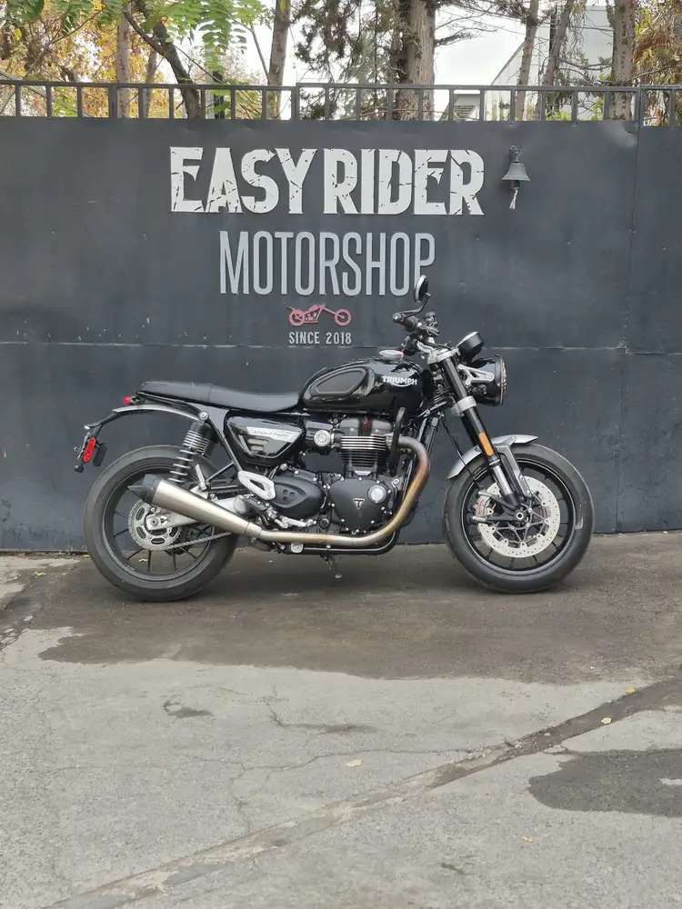 SPEED TWIN 1200 CC usada Santiago perfil lateral Easy Rider Motorshop