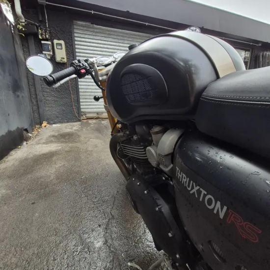 THRUXTON 1200CC usada Santiago perfil lateral Easy Rider Motorshop