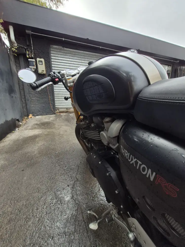 THRUXTON 1200CC usada Santiago perfil lateral Easy Rider Motorshop